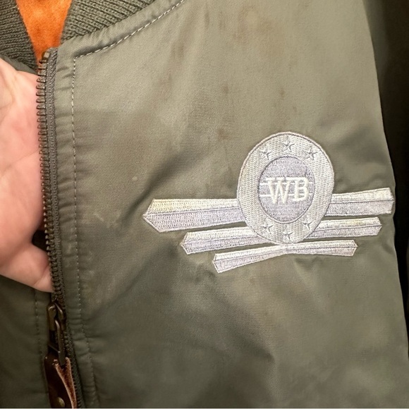 Vintage Bomber Jacket XS Warner Brothers Studio Store Looney Tunes Green Zipper - Picture 7 of 14